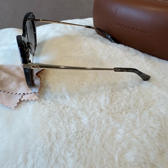 Longchamp Women’s Sunglasses Worn Once Model LO617S Color 038 Marble Gray - Picture 3 of 9